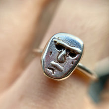 Load image into Gallery viewer, Curious Justin