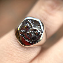 Load image into Gallery viewer, Kooky Coco signet