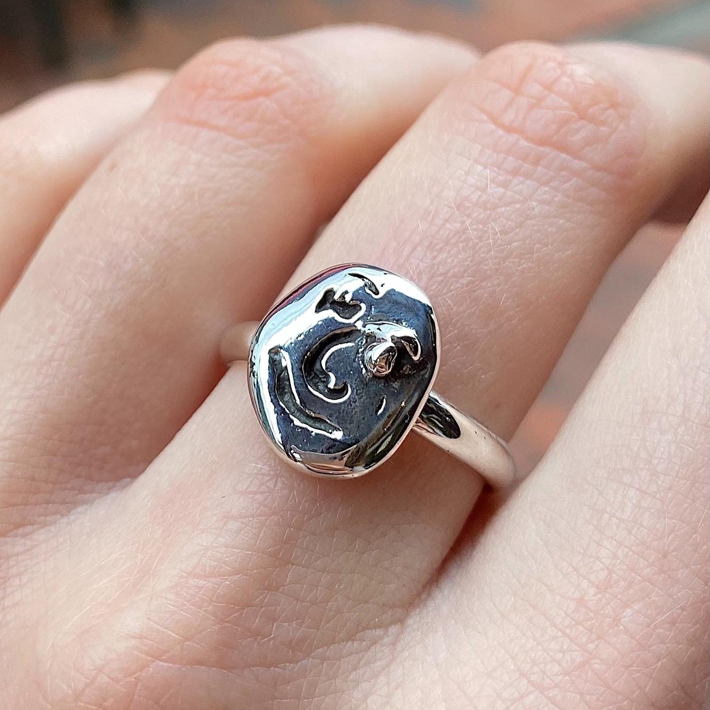 Face Rings – familiar faces