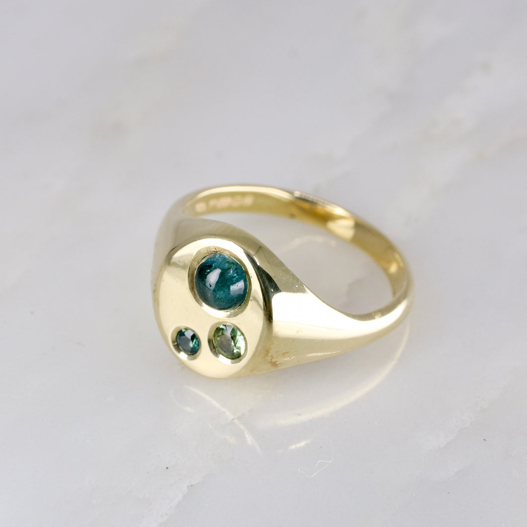 9ct yellow gold, sapphire and tourmaline